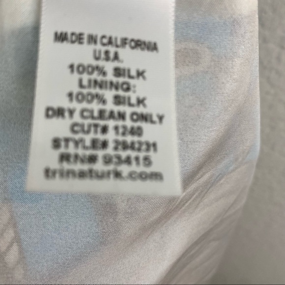 Trina Turk 100% Silk  Blue & Brown Print Dress Elastic Smocked Waist Size 8 - Picture 11 of 11